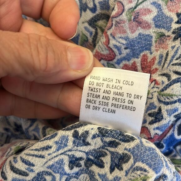 Cynthia Rowley Blue Pink White Floral V-Neck Sleeveless Blouse Size 1 X EUC - Picture 9 of 10